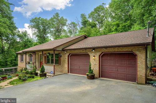 41 Big Fir Trl, Harpers Ferry, WV 25425-5239
