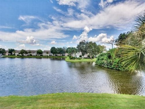 13040 Castle Harbour Dr, Naples FL  34110-8131 exterior
