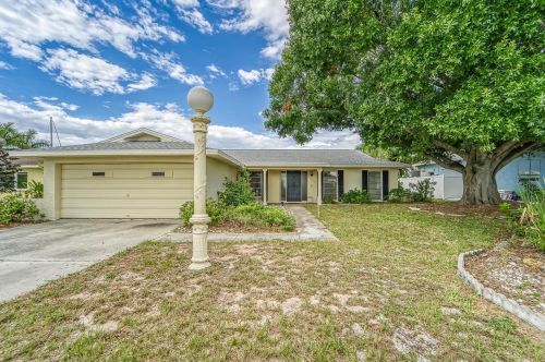1019 Spindle Palm Way, Ruskin, FL 33572-2011