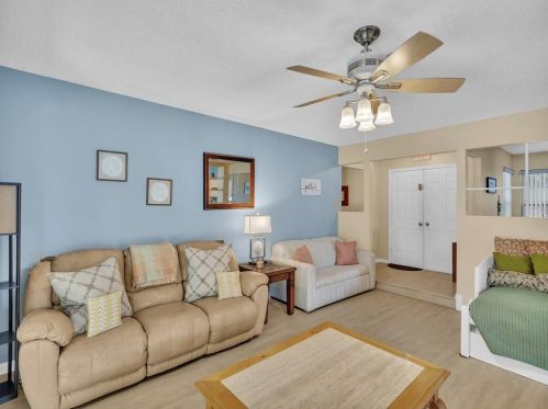 566 Futch Way, Sebastian, FL 32958-4393