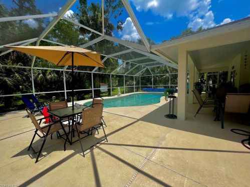 170 15th St, Naples, FL 34117-3341