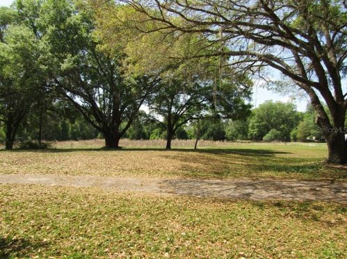 7754 Cr 248b, Lake Panasoffkee FL  33538-3020 exterior