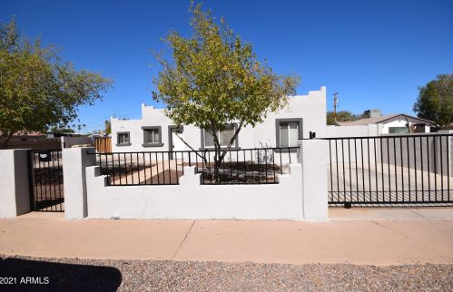 5524 State Ave, Glendale, AZ 85301-1941