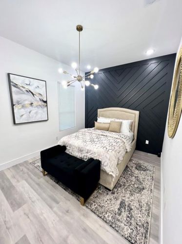 2220 Dyson St, Dallas TX  75215-5253 exterior