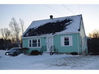 5 Applevale Dr, Dover, NH 03820-4233