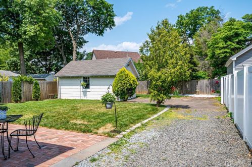 24 William St, Metuchen NJ  08840-1822 exterior