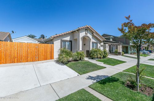 2426 Schuman Pl, Santa Maria, CA 93458-1431