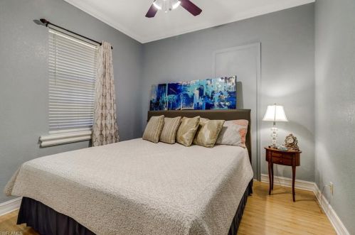 360 15th St, Naples FL  34117-3337 exterior