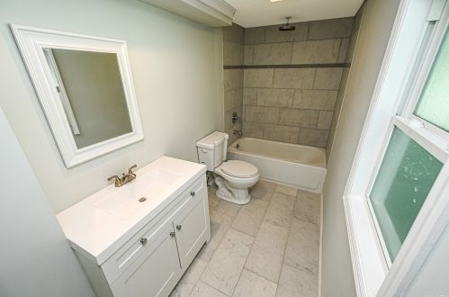 137 Cross Rd, Oakdale NY  11769-2141 exterior