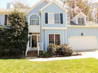 2411 Regents Park Ln, Greensboro, NC 27455-1177