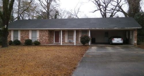 110 Queen Anne Dr, Hazlehurst MS  39083-2719 exterior