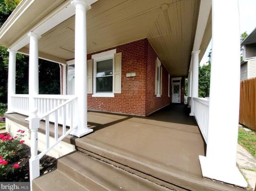 443 Highland St, Harrisburg, PA 17113-2636
