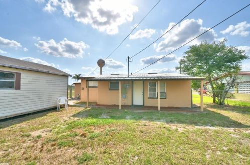 303 Raymond Ave, West Frost Proof FL  33843-9431 exterior