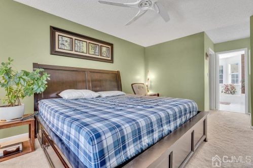 35 Carlisle Ct, Old Bridge NJ  08857-2777 exterior