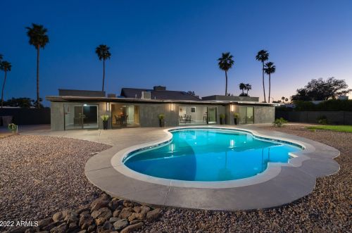 7702 Villa Theresa Dr, Glendale AZ 85308-8092 exterior