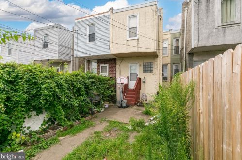 1040 Langham Ave, Camden NJ  08103-2735 exterior