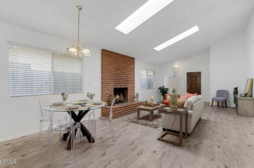 5239 Surfrider Way, Oxnard CA  93035-1070 exterior