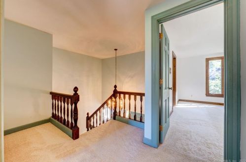 58 Quail Hollow Dr, Southington CT  06489-1616 exterior