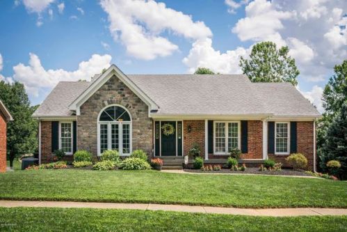 10806 Foxgate Ct, Louisville, KY 40223-5596