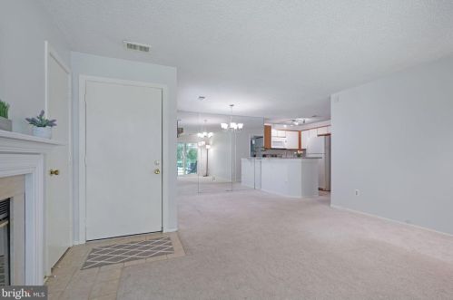 11723 Summerchase Cir, Herndon VA  20194-1137 exterior