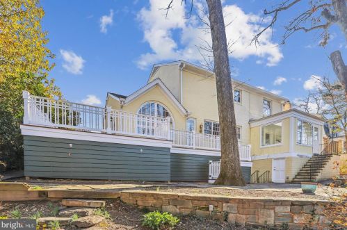 2940 Garfield Ter, Washington, DC 20008-3507