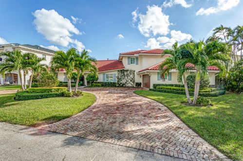 904 Hyacinth Dr, Delray Beach, FL 33483-4809