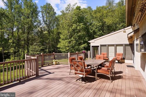 813 Marlboro Spring Rd, Kennett Sq PA  19348-1313 exterior