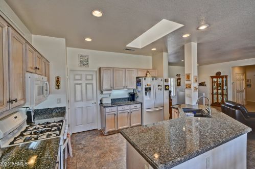 15150 Las Brizas Ln, Sun City AZ 85375-2861 exterior