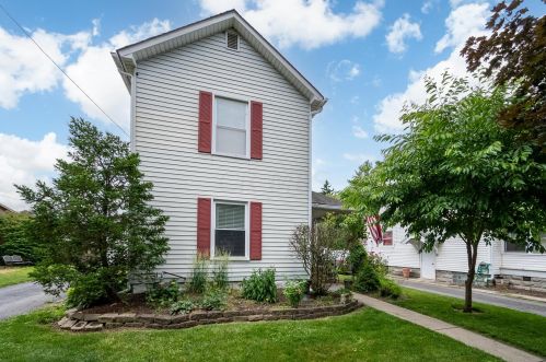 327 Willow St, Marion, OH 43302-4043