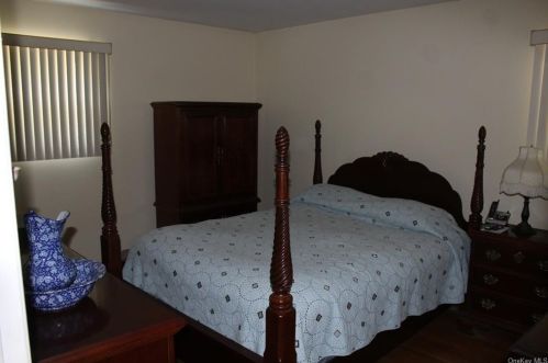 31 Woodland Rd, Highland Mills NY  10930-2948 exterior