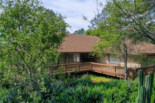 15383 Roving Way, Grass Valley, CA 95949-9708