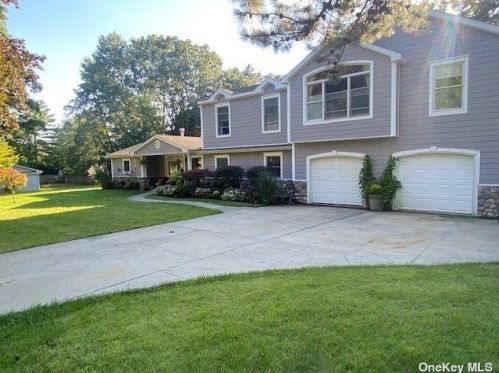 33 Bradley Dr, Shoreham, NY 11786-2332