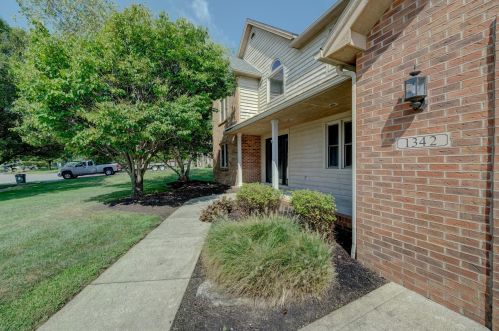 1342 Chaucer Ct, Marion, OH 43302-8707