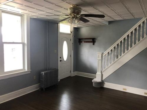 420 Gilmore Ave, Trafford, PA 15085-1510
