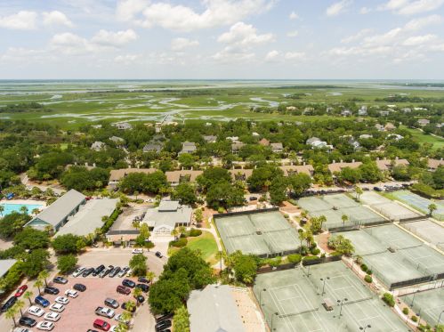 5804 Palmetto Dr, Isle Of Palms SC 29451-3813 exterior