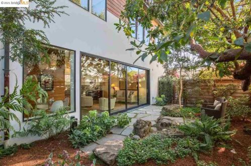 1441 Fairview St, Berkeley CA 94703-2442 exterior