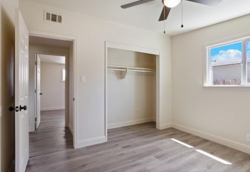 2720 Sparks Way, Modesto CA  95350-1744 exterior