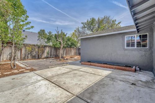 3770 Polton Place Way, San Jose CA  95121-1931 exterior