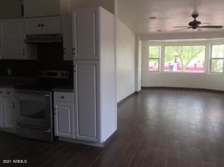 110 7th St, Avondale, AZ 85323-2120