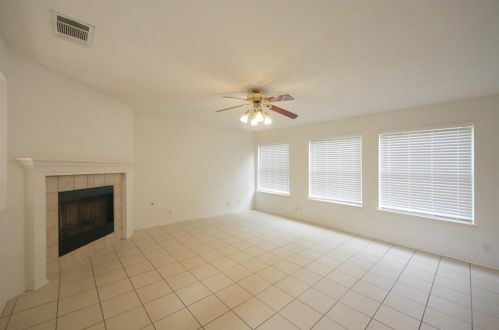 9702 Copper Creek Dr, Austin TX  78729-3543 exterior