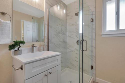 625 Keoncrest Dr, South San Francisco CA  94080-2109 exterior