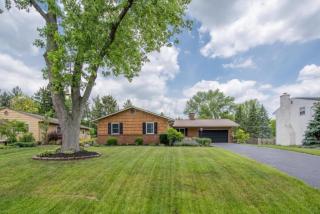 3684 Darbyshire Dr, Hilliard, OH 43026-2529