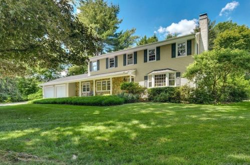 5 Very Merry Rd, Stamford, CT 06903-3411
