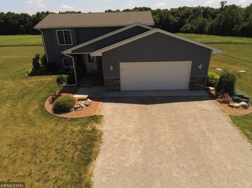 20905 336th St, Palmdale, MN 55084-2836