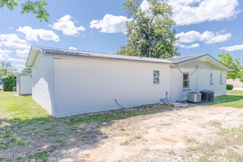 2487 3 Ave, Alford FL  32420-6847 exterior