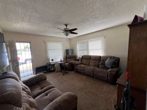 11528 Foster Rd, Norwalk CA  90650-2724 exterior