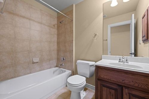 1531 Shinnecock Hl Dr, Georgetown TX 78628-0911 exterior