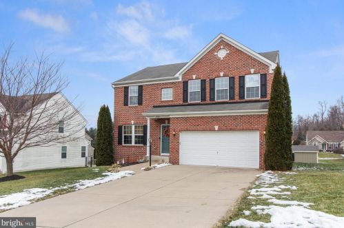 17358 Kennebeck Ln, Shrewsbury, PA 17361-5000