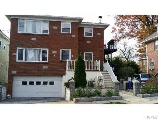 19 Lee Ave, Yonkers, NY 10705-4725