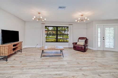 721 56th St, Cape Coral FL  33914-7263 exterior